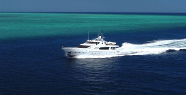 luxury boat hire on Galaxy I on the Great Barrier Reef