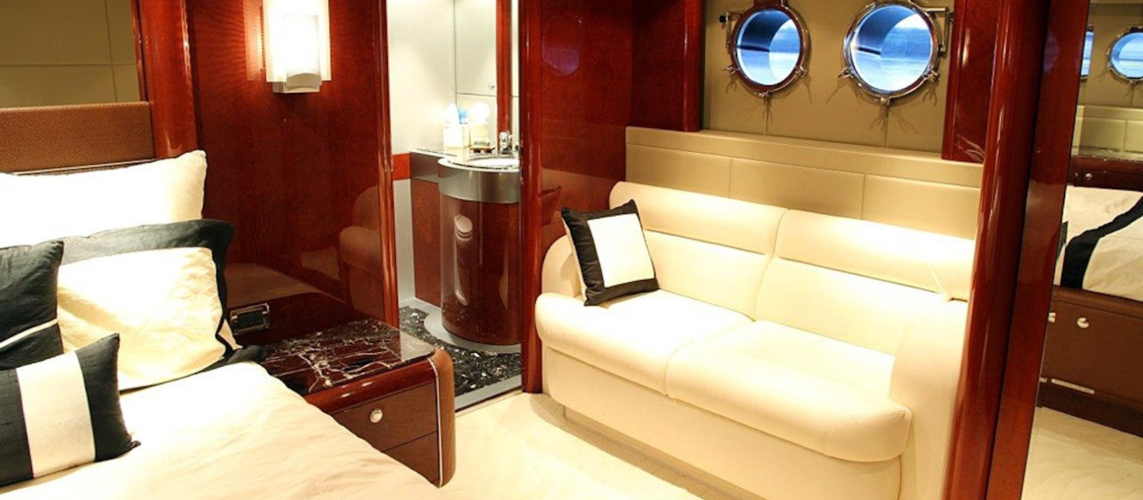 Luxury cabin on Ghost I luxury boat hire