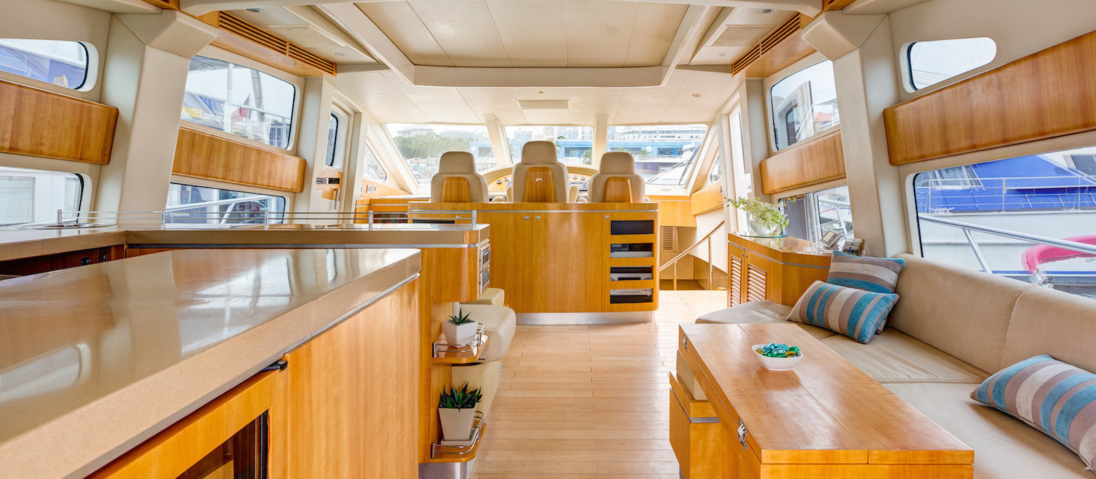 Flybridge on luxury boat hire on Aquabay