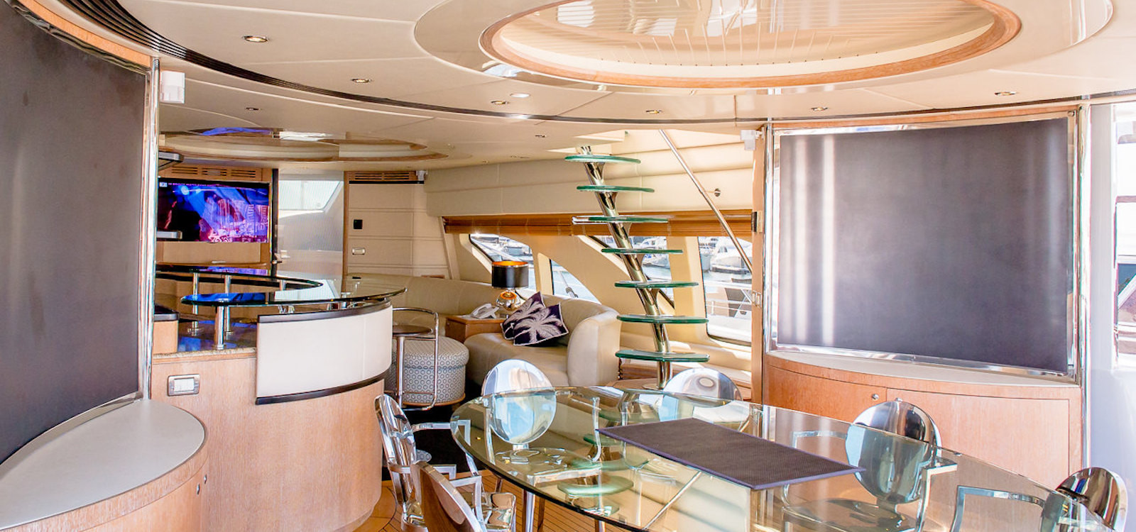 Spacious lounge on superyacht hire on Seven Star