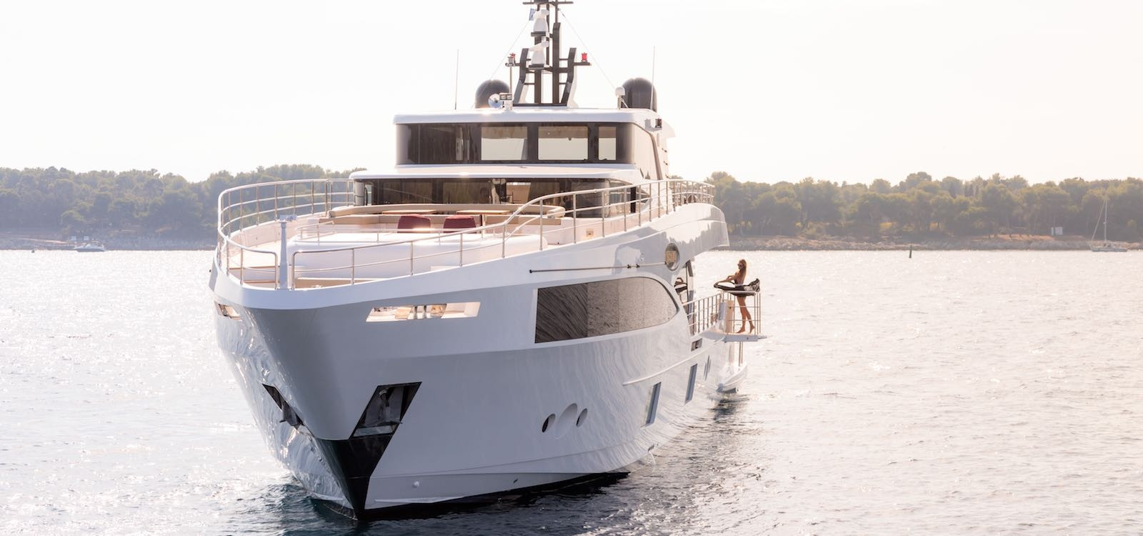 OneWorld Luxury Boat Hire
