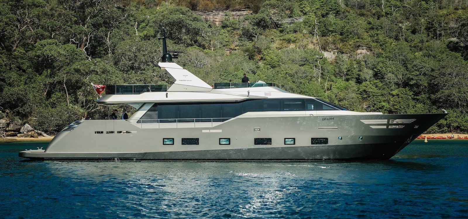 Shadow Luxury Boat hire
