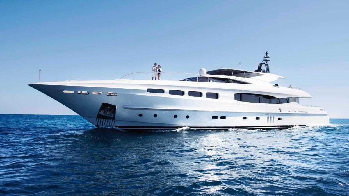 Infinity Pacific is one of the most beautiful superyachts in Sydney.